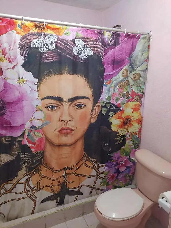 Casa Frida Kahlo 0*, Cancun