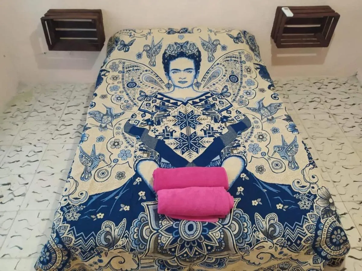 Casa Frida Kahlo 0*, Cancun Mexico